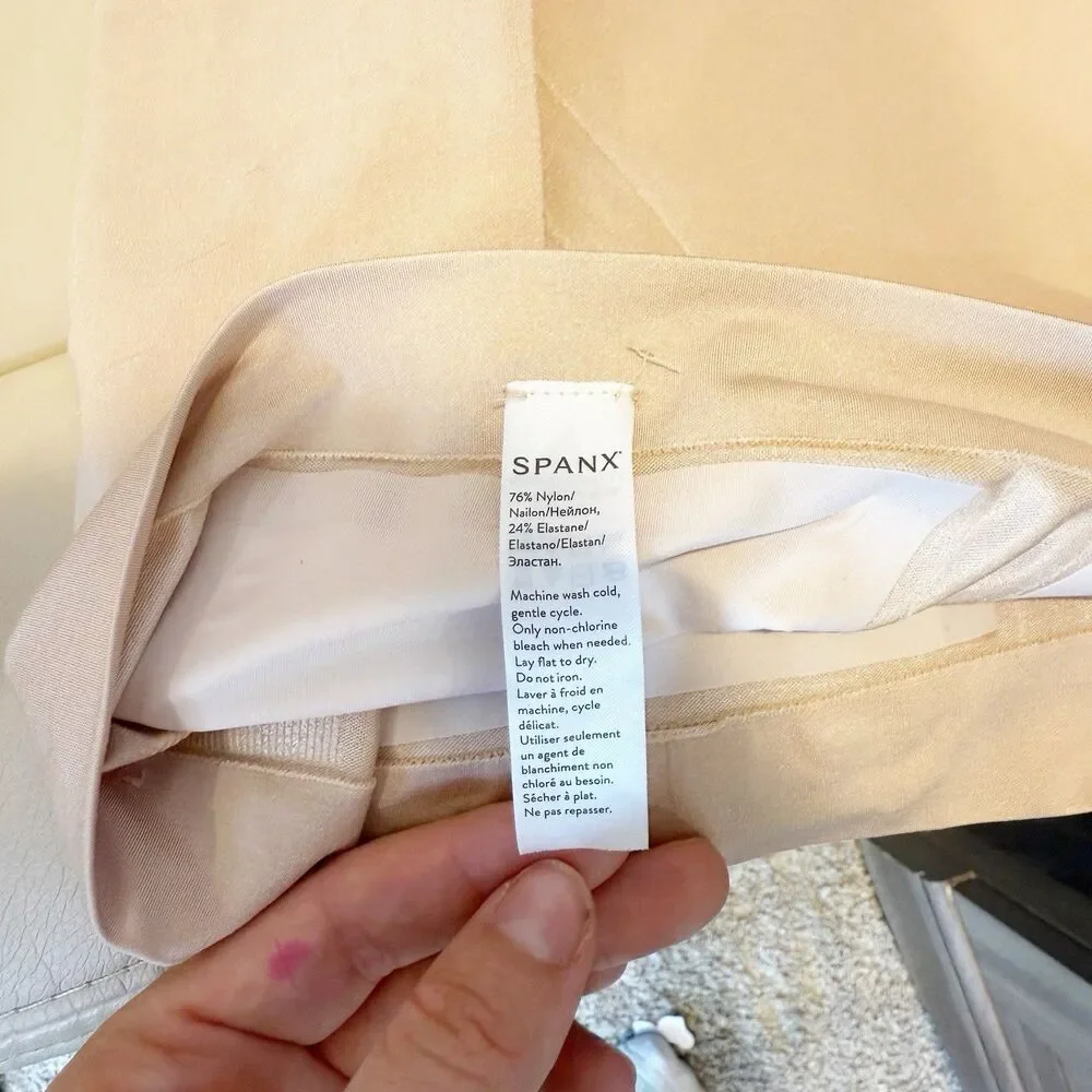 Spanx Womens OnCore High Waisted Briefs Size Small‎ Nude Sculpting Slimming